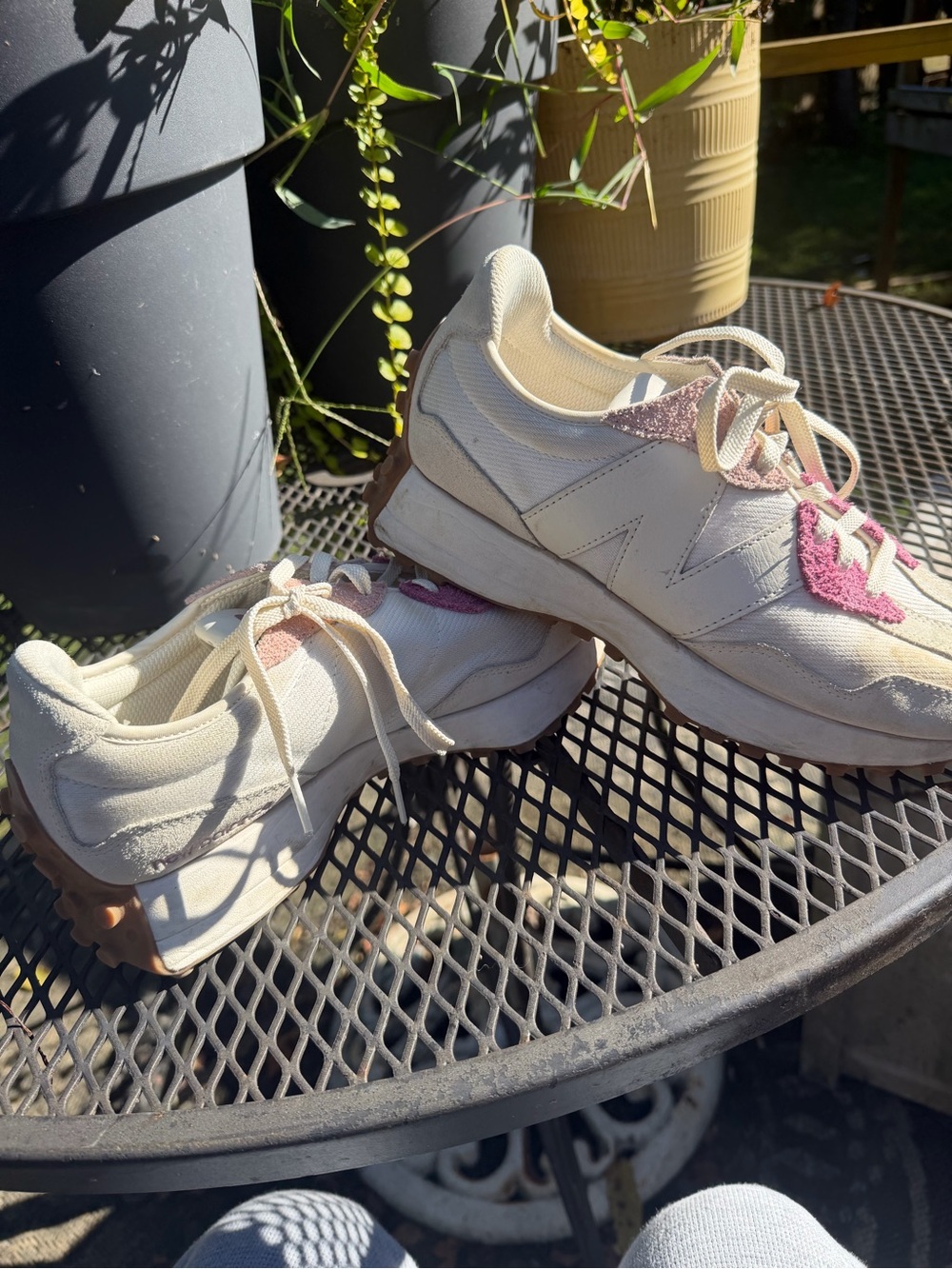 New Balance Cream Lace-Up Sneakers with Pink Accent